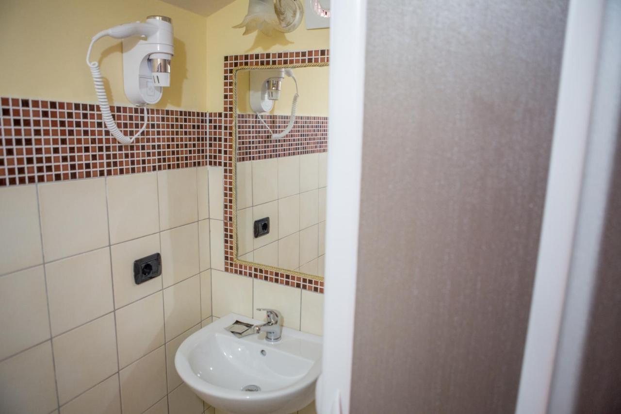 B&B Del Corso Vittorio Vibo Valentia Eksteriør billede